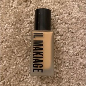 IL Makiage foundation
